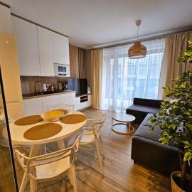 Apartament - Osiedle Laguna Beskidów - Zarzecze, hotel in Zarzecze