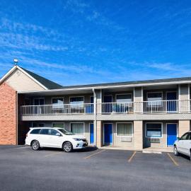 Viesnīca Residential Suites Blue Springs by Hotel O I 70 pilsētā Grain Valley