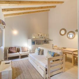 Henriqueta's Stone House، فندق في سيلفيس