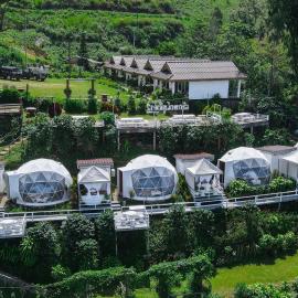 ลักษณ์ภูชี้ฟ้า 2 แบบโดม, hotel a Ban Seng Choi