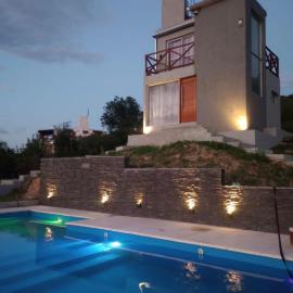CABAÑA CON PILETA PRIVADA La Reserva, hotel em San Roque