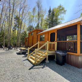 Cozy Coastal Cabin 2