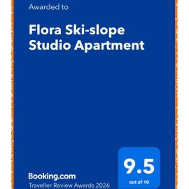 Flora Ski-slope Studio Apartment