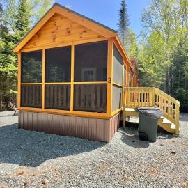 Cozy Coastal Cabin 3, hotel en Steuben