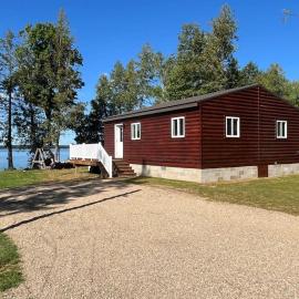 Lakefront Cottage on Pelican Lake, hotell sihtkohas Pelican Lake