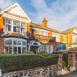 Beautiful one bed garden flat in Muswell hill