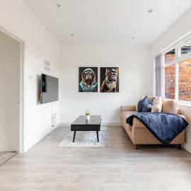 Stylish 2 Bedroom Apartment in Liverpool - DATES AVAILABLE for the GOLF OPEN CHAMPIONSHIP in Royal Birkdale