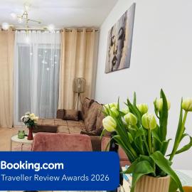 Lotus Apartments Glam two rooms parking balcony separate kitchen