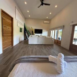 Tropical House Relaxation with Private Pool, hotel in Santa Cruz