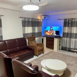 Tranquil Stay Tunereng, hotel di Tujering