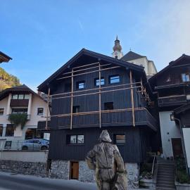 Modern holiday home in the heart of Großarl, hotel in Grossarl