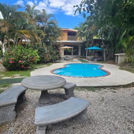 Casa Las Brisas, hotel din Nicoya