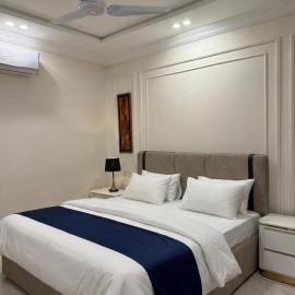 Ismails cottage 2BR apartment, hotel in Faisalabad
