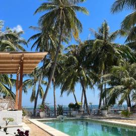 Twin Palms Rote