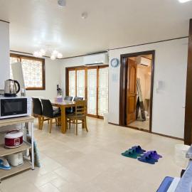 Aroha house for Foreign guests only, hotel i Seoul