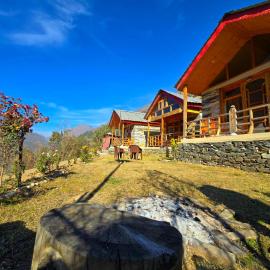 River View Sunrise Cottages Tirthan Valley – hotel w mieście Kullu