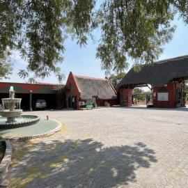 Ngandu Hotel - Rundu, хотел в Рунду