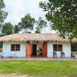 Awan Villa Private 2BR Beach House Port Barton