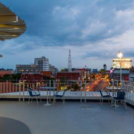 The Moon Hostel Huahin, Hotel in Hua Hin