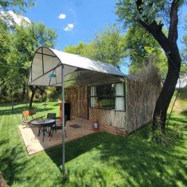 Fisheagle Hut in Orania, hotel in Orania