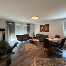 Sorinas Home - Comfortable Apartment near Graz - Free Parking, хотел в Wagersbach