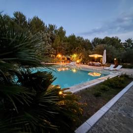 Villa with swimming pool in the land of Negroamaro - salento - puglia โรงแรมในGuagnano