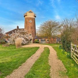 Finest Retreats - The Old Windmill