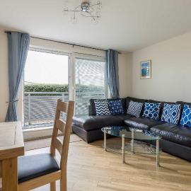 Bay Retreat- Moments from Hamworthy Park