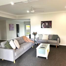 Escape on Eighth Poolside Comfort Close to CBD