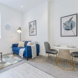 Modern & Cosy Budget 1 Bedroom Flat in Dudley, hotel u gradu 'Dudley'