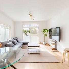 Itoshima Private Villa 4LDK 4-Bedroom, хотел в Itoshima