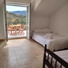 Hillside Haven, hotel in Sutorina