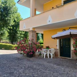 B&B SAN NAZZARO, hotel Monteroduni városában