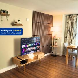 Luxury Spacious Apartment- Sleeps 4 Loughborough