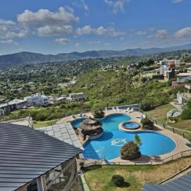 ERNESTINA VILLAGE Resort Apart & suites, hotel v destinácii Villa Carlos Paz
