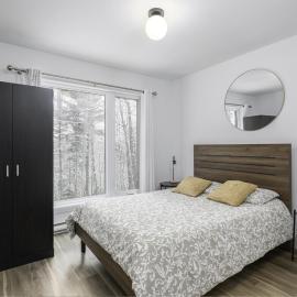 NatureX Spa River Dogfriendly، فندق في Sainte Béatrix