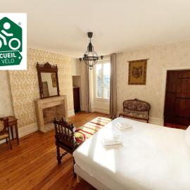 La Maison Voyage Bed and Breakfast, hotel in Onzain