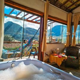 Chalé com Jacuzzi vista para Pico da Lapinha