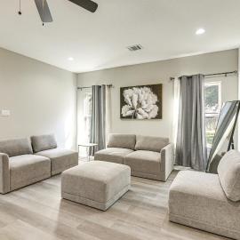 Easy Hwy Access to Dtwn: Pet-Friendly Houston Home