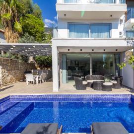 Villa Gunes, hotel din Kalkan