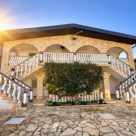 SALIS Apartments - 50m from the beach