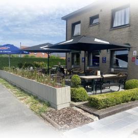 Hotel en Bistro de Vaart, מלון בדמה