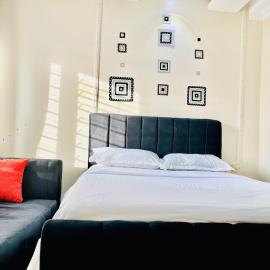 B&S Studio apartment 1 , Voi Town, готель у місті Voi
