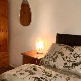 Serene Guest Room Retreat in Basildon with Private Entrance