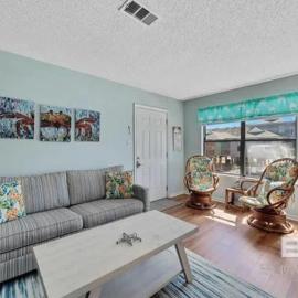 Pet Friendly Beach Access Hangout Nearby Sleeps 6