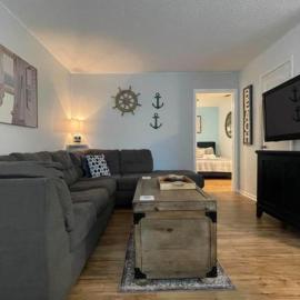 Beach Access Pet Friendly Sleeps 6 Hangout Nearby