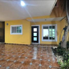 Casa en Merida para 10 l excelente ubicación