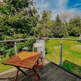 Das grüne Paradies Ihr Ferienhaus nahe Ilmenau mit Terrasse, Parkplatz und kinderfreundlicher Ausstattung, Hotel in Ilmenau