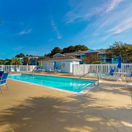 SB72B Sea Trail Golf-Beach Mini Suite