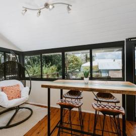 Ironbark Oasis - Serene Poolside Haven by Mudgee CBD